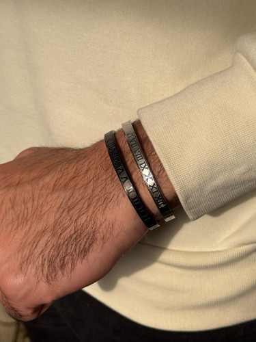 دستبند ست اعداد رومی مشکی و نقرهای | استیل شیک و مینیمال