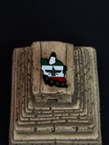 سنجاق سینه (گلسینه) طرح نقشه ایران و نماد فروهر | اکسسوری نمادین با کیفیت استیل ۳۱۶